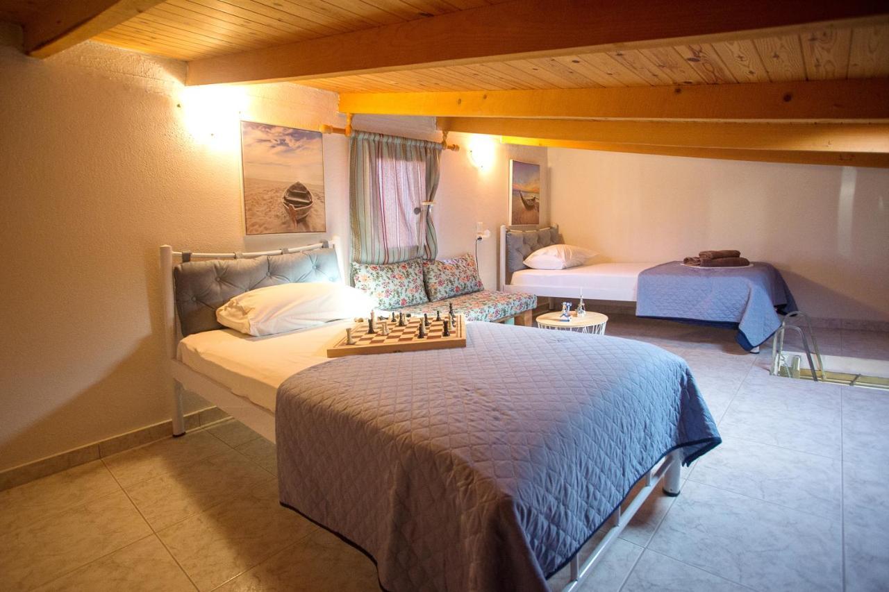 Holiday House Ioanna 2 - Loft Nea Peramos  Exterior photo